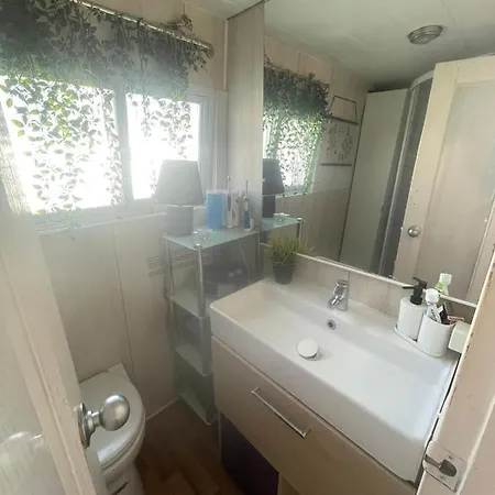 船上ホテル Light Bedroom In A Boat *